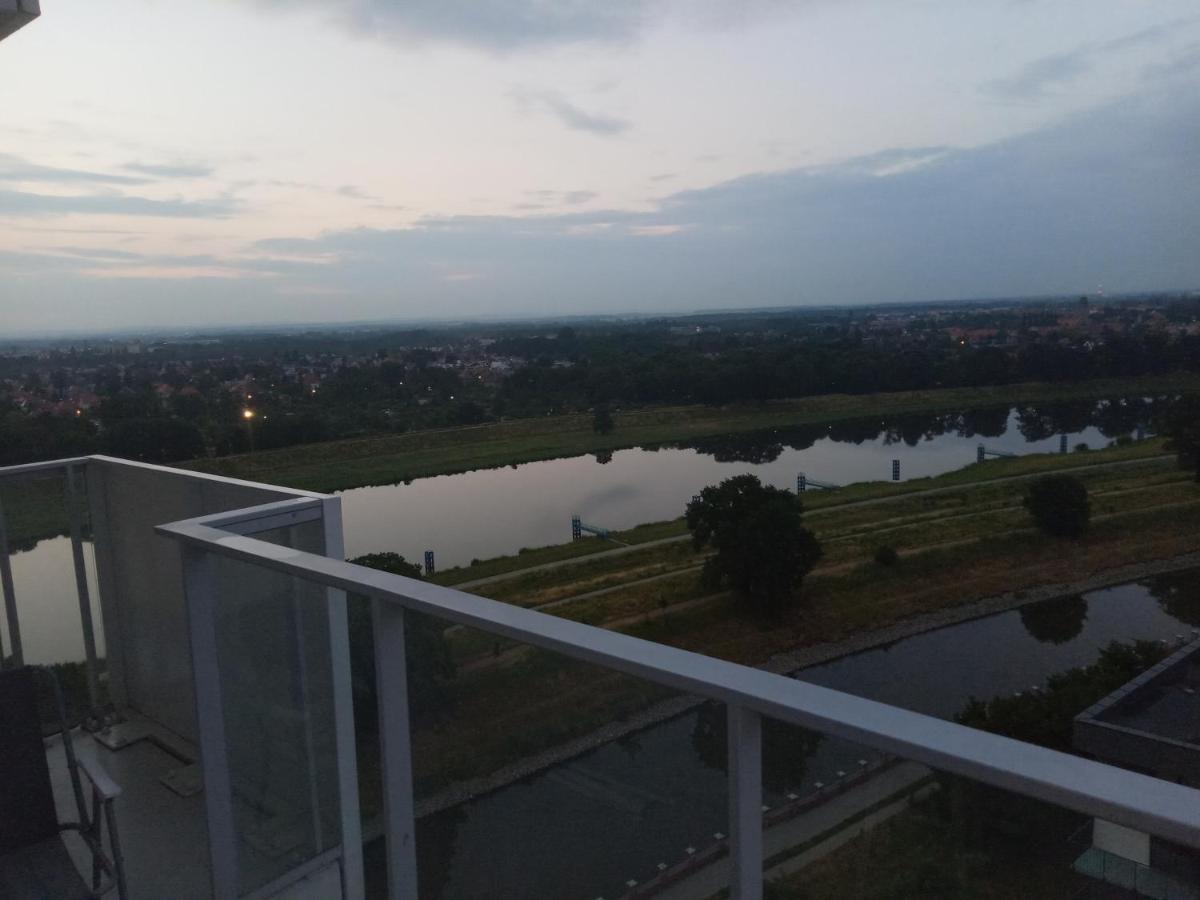 Wroclaw Penthouse Views Odra And City Center Esterno foto